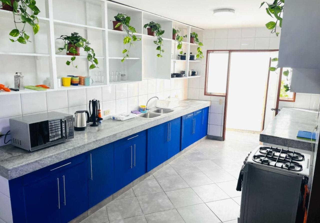 Rainbow Hostel Lima Extérieur photo