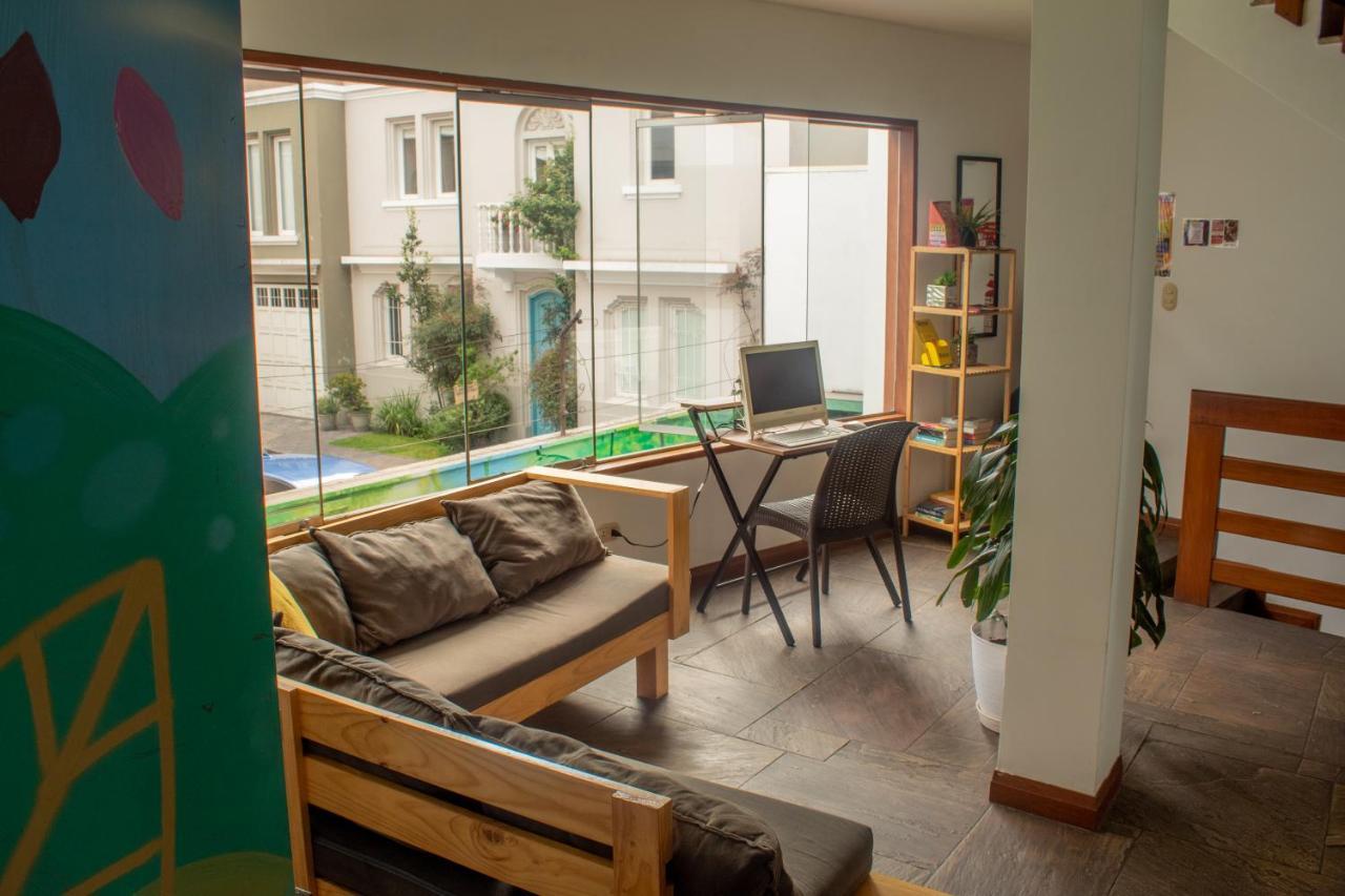 Rainbow Hostel Lima Extérieur photo